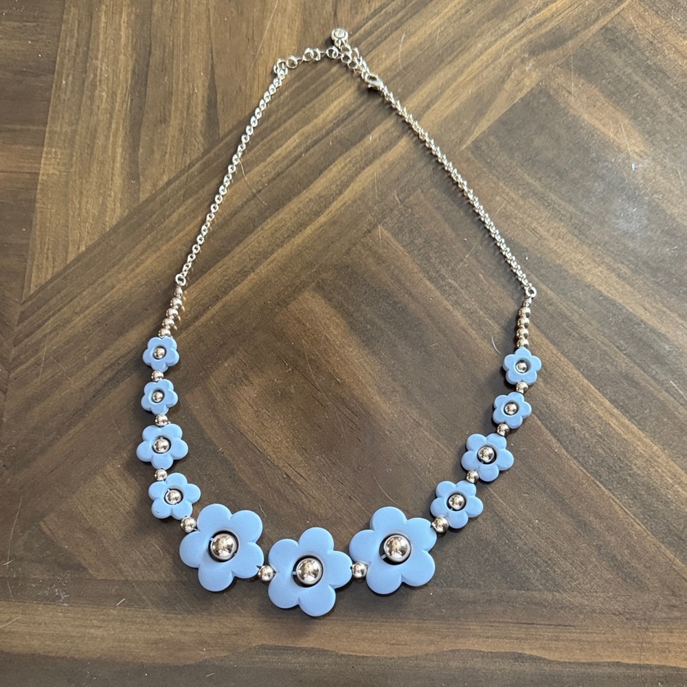 Cato Blue Daisy Flower Charm Necklace | Y2K Preppy Style Silver Tone